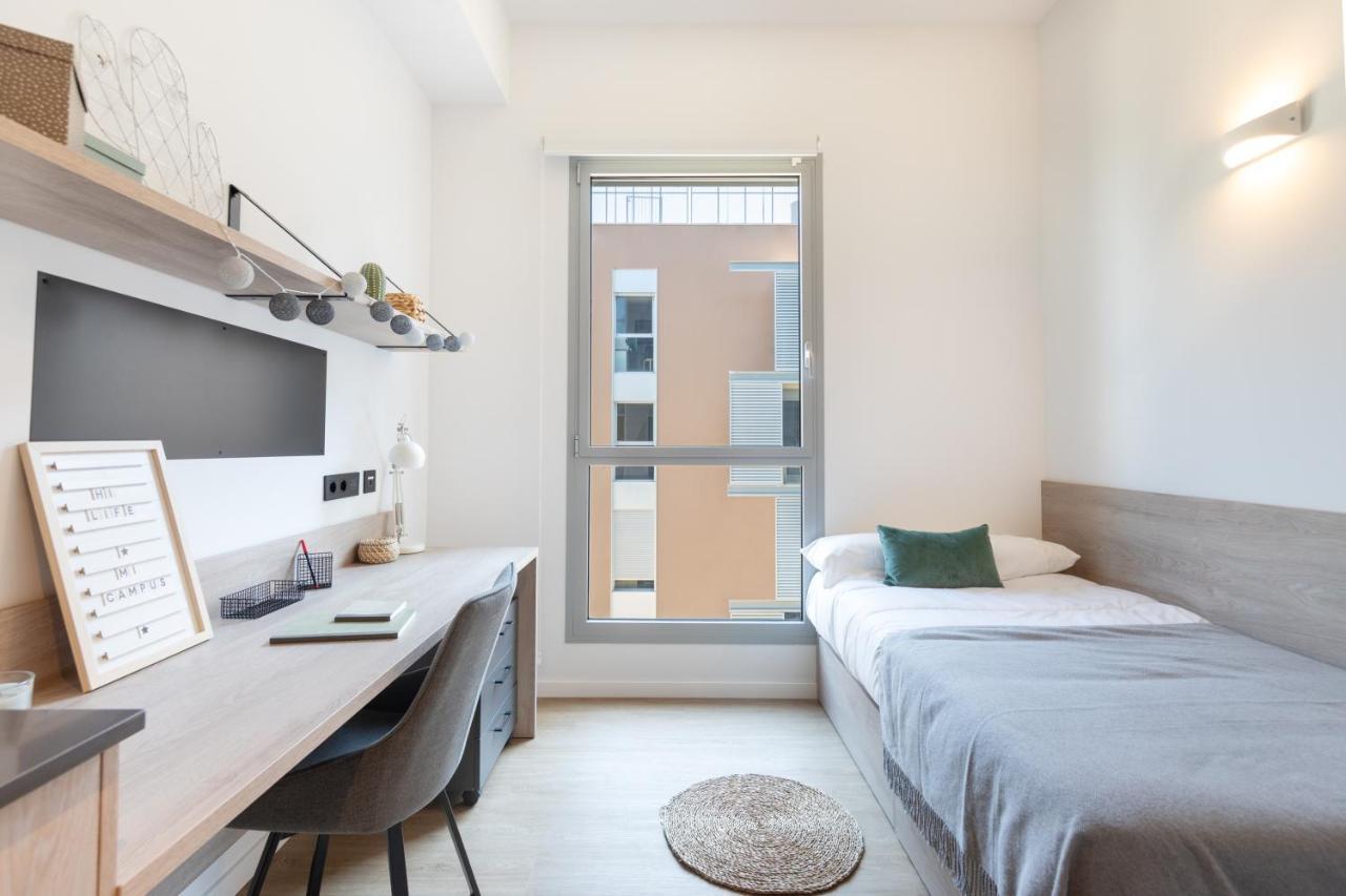 Micampus Barcelona Student Residence Exterior photo