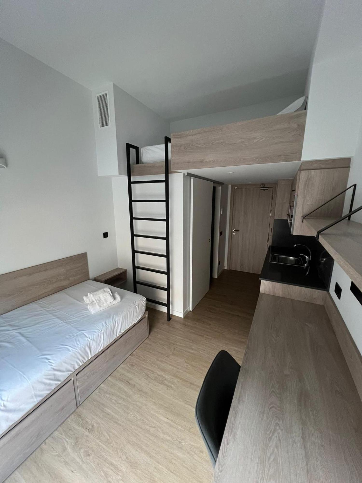 Micampus Barcelona Student Residence Exterior photo